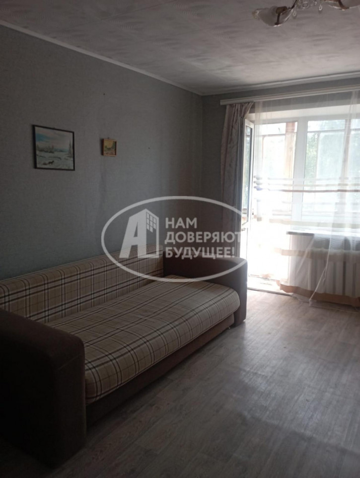 3-комн квартира улица Орджоникидзе, 3