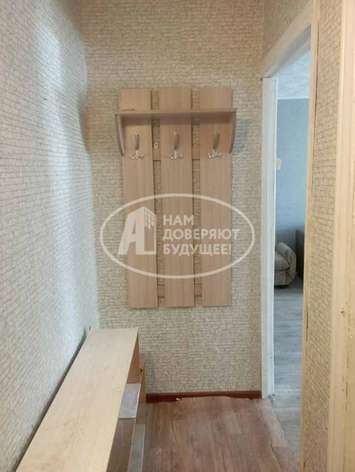 3-комн квартира улица Орджоникидзе, 3