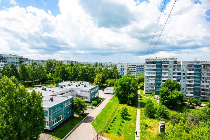 2-комн квартира Авиаторов проспект, д.126
