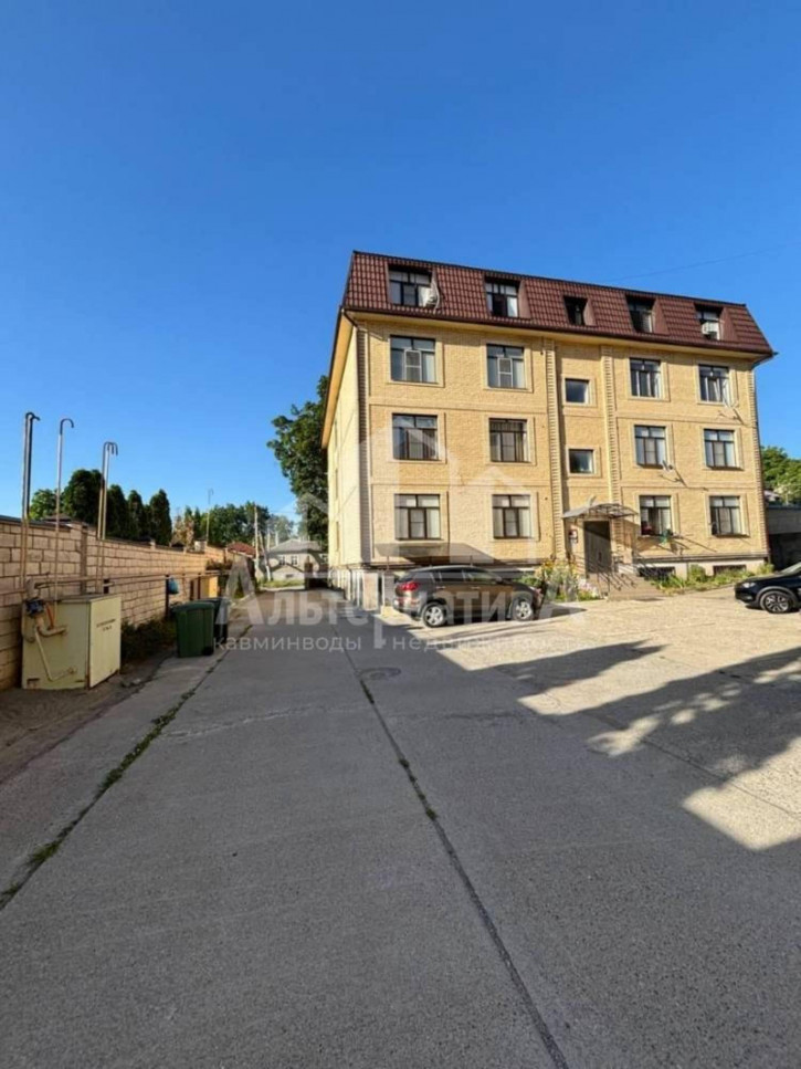 3-комн квартира Революции ул.