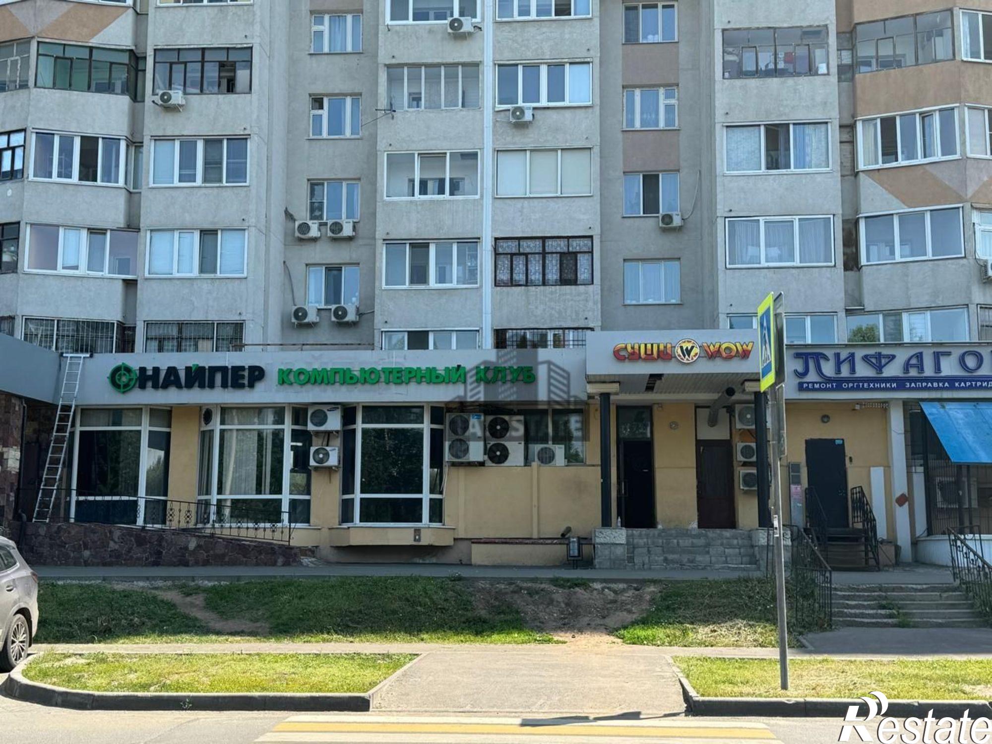 Сдать торговое помещение за 180 000 рублей на проспект Победы, 78