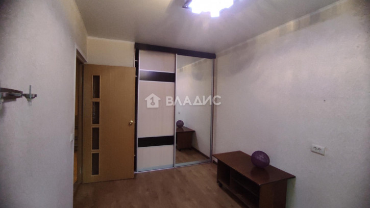 3-комн квартира улица Институтский городок