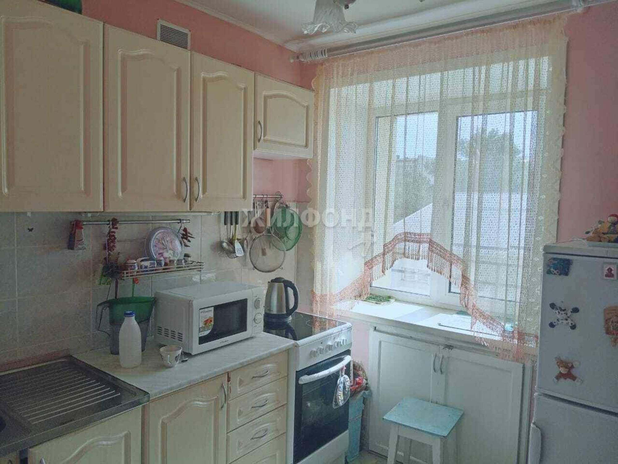 Купить квартиру за 2 350 000 рублей на Южный микрорайон, д.13