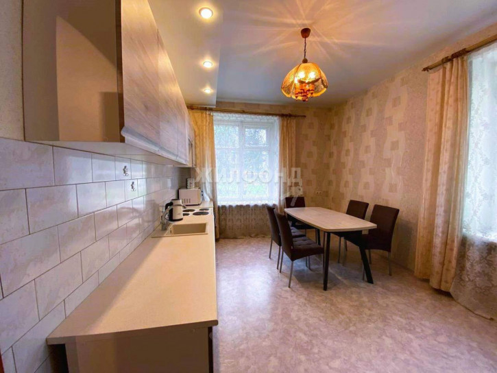 3-комн квартира Авиастроителей улица, д.14 3-комн квартира Авиастроителей улица, д.14