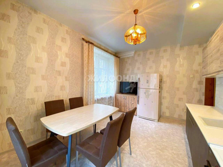 3-комн квартира Авиастроителей улица, д.14 3-комн квартира Авиастроителей улица, д.14