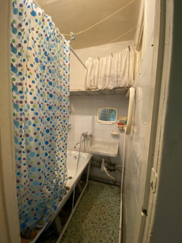 4-комн квартира Толстого ул, 6