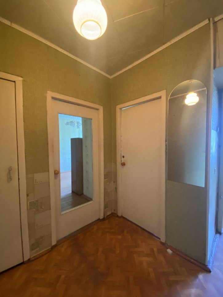 4-комн квартира Толстого ул, 6