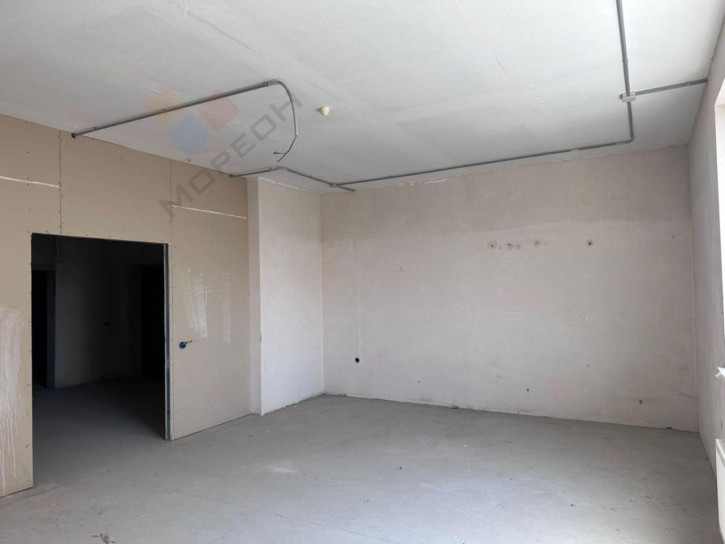 4-комн квартира Лузана ул, 23