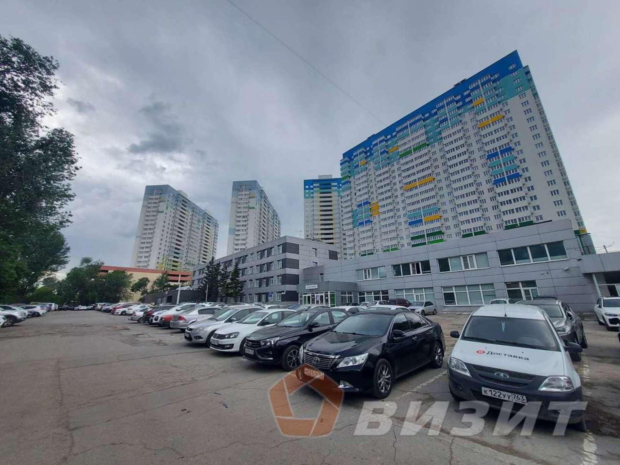 Сдать торговое помещение за 135 000 рублей на Авроры улица, 150а