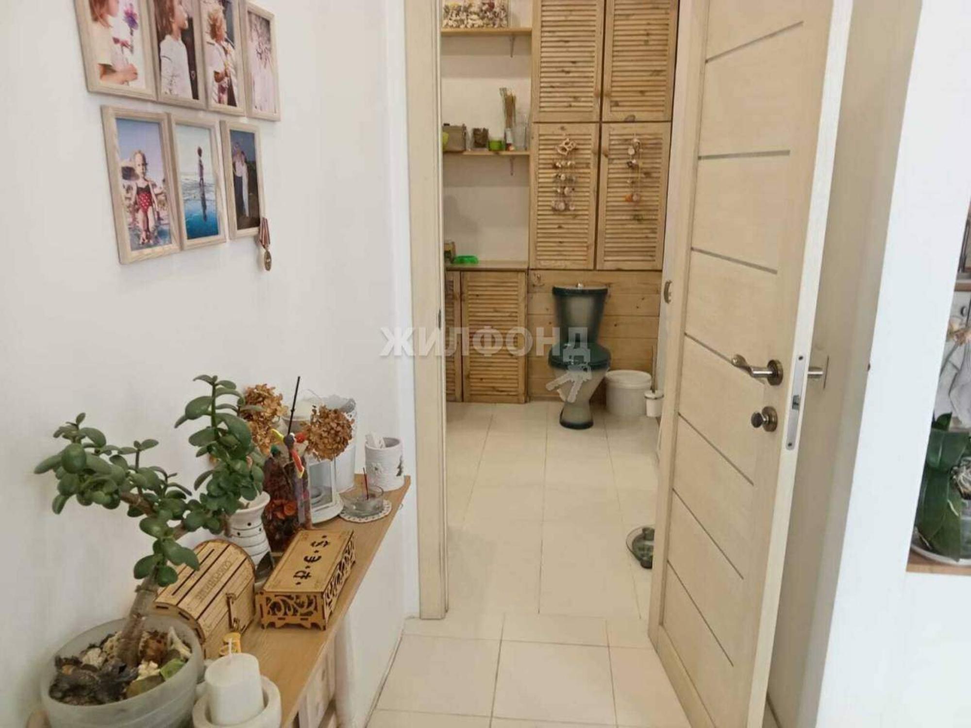 Купить дачу, дом, коттедж за 10 900 000 рублей на Яблоневая улица