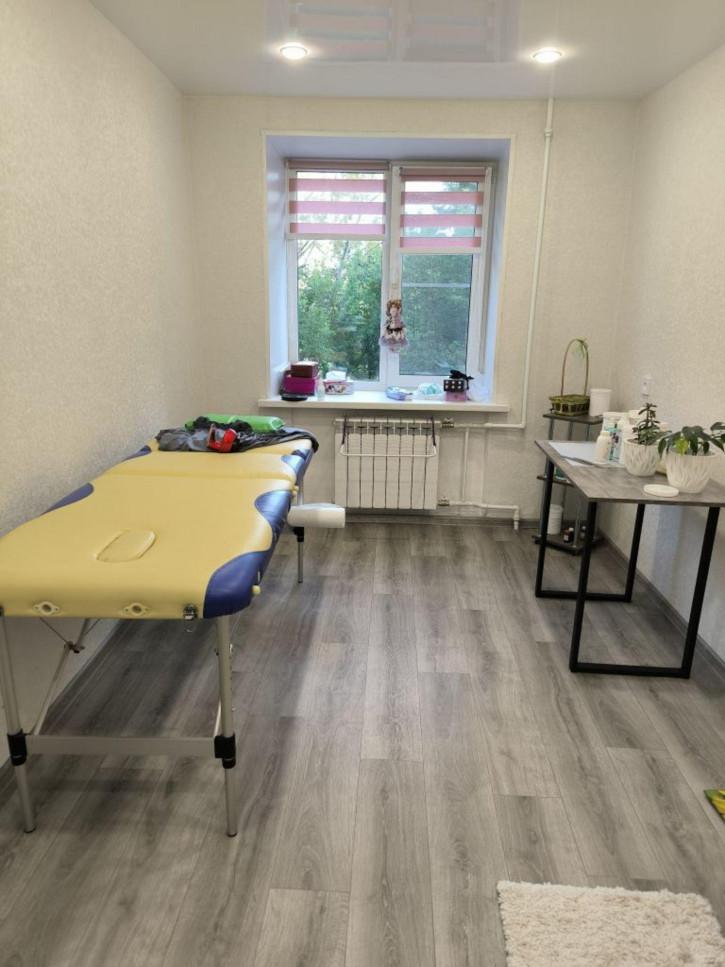 3-комн квартира Генерала Хлебникова ул, 6