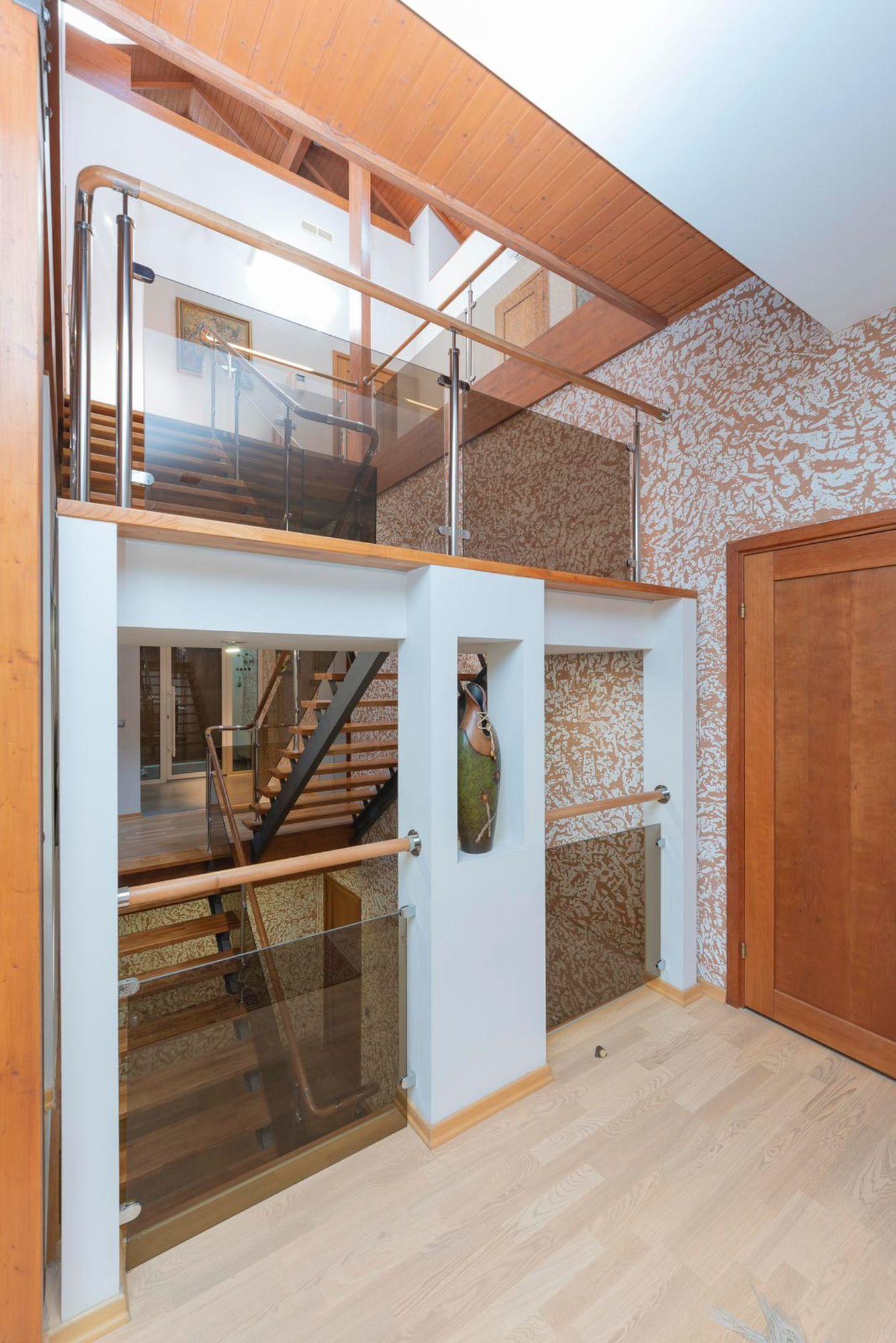 Купить дачу, дом, коттедж за 34 000 000 рублей на Россия, Набережная ул, 6