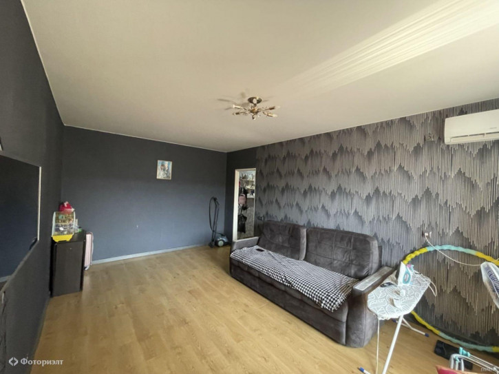 2-комн квартира Малая Горная ул, 61/77 2-комн квартира Малая Горная ул, 61/77