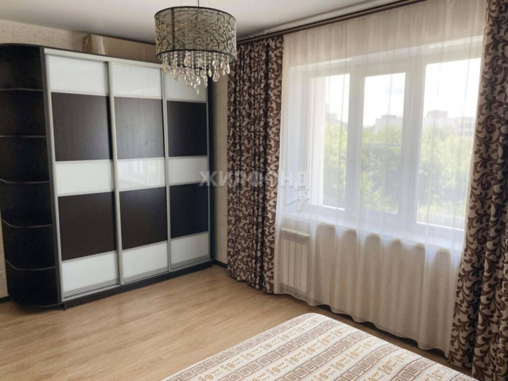 3-комн квартира Бориса Богаткова, 253/4