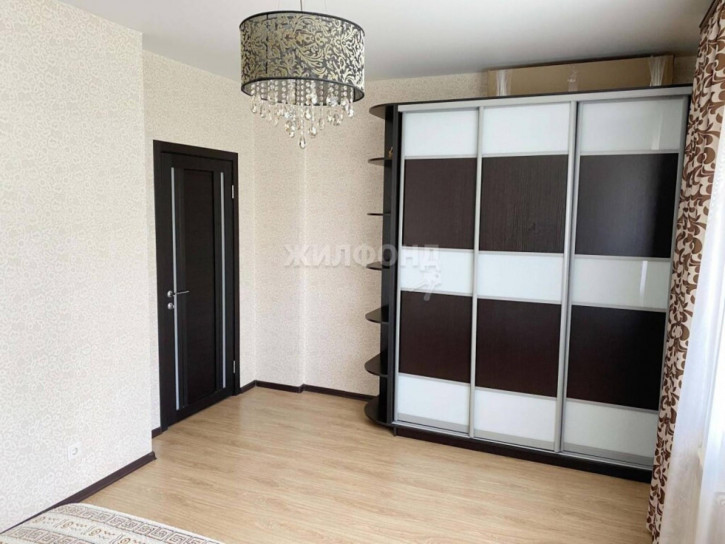 3-комн квартира Бориса Богаткова, 253/4
