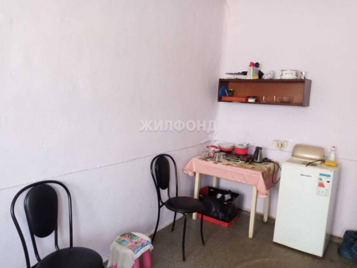 Комната Лобова, 46