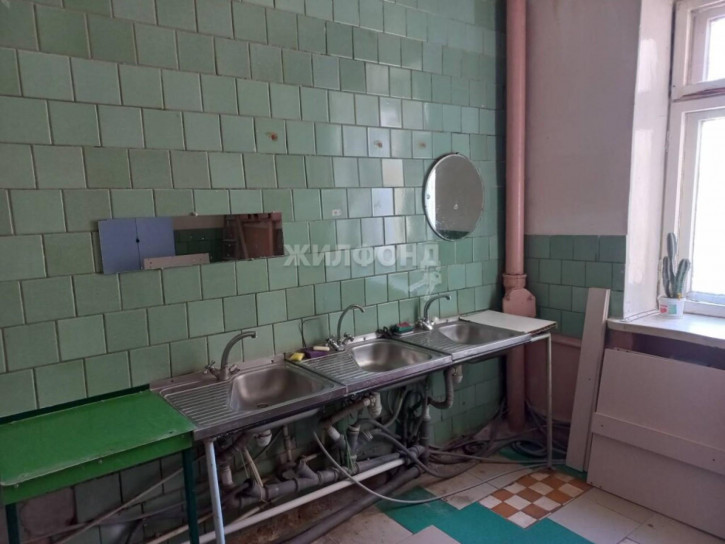 Комната Богдана Хмельницкого, 11