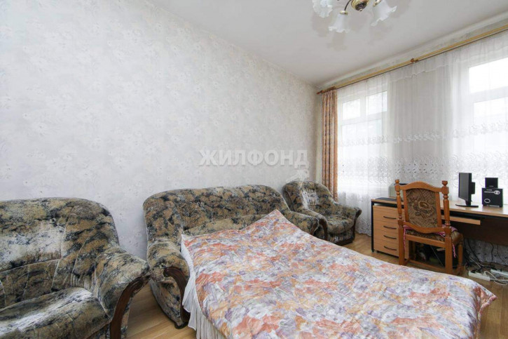 3-комн квартира Красная улица, д.28