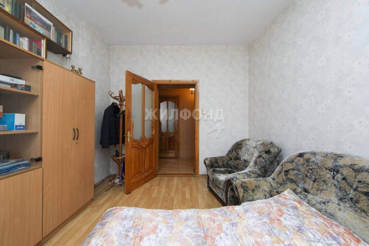 3-комн квартира Красная улица, д.28