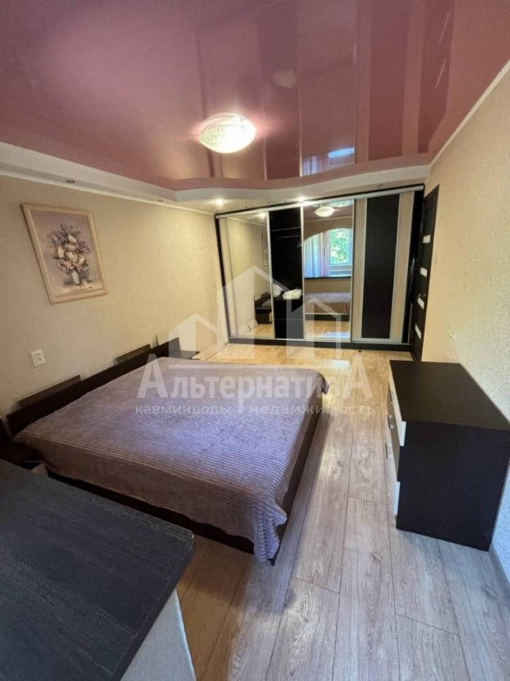 2-комн квартира Октябрьская ул.