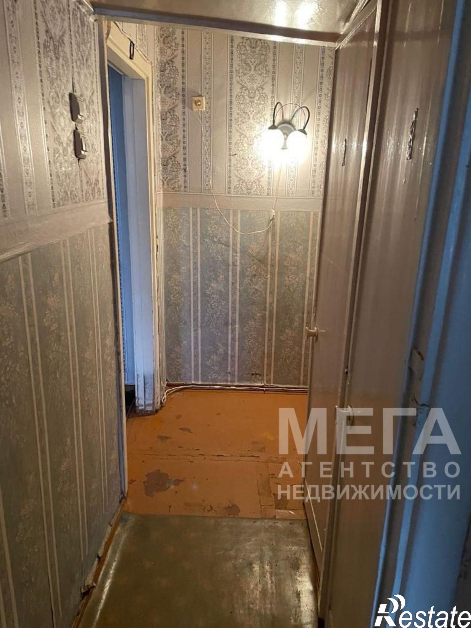 Купить квартиру за 3 990 000 рублей на Сулимова ул, 100