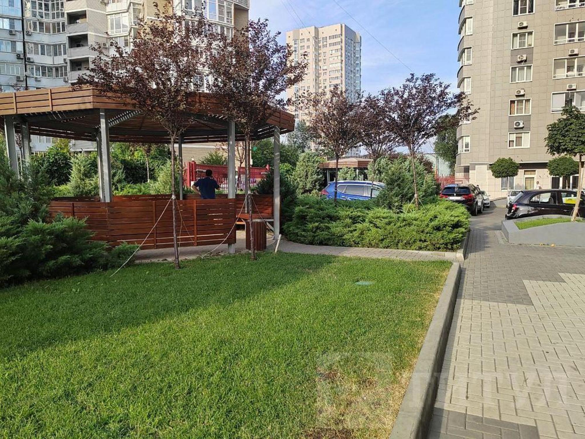 Купить квартиру за 11 350 000 рублей на Центр