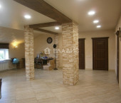 торговое помещение 384.6 кв м Рябиновая улица