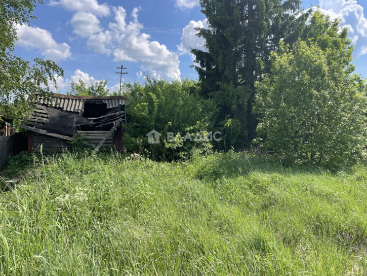 Земельный участок