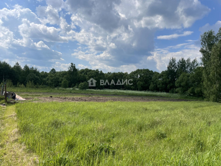 Земельный участок