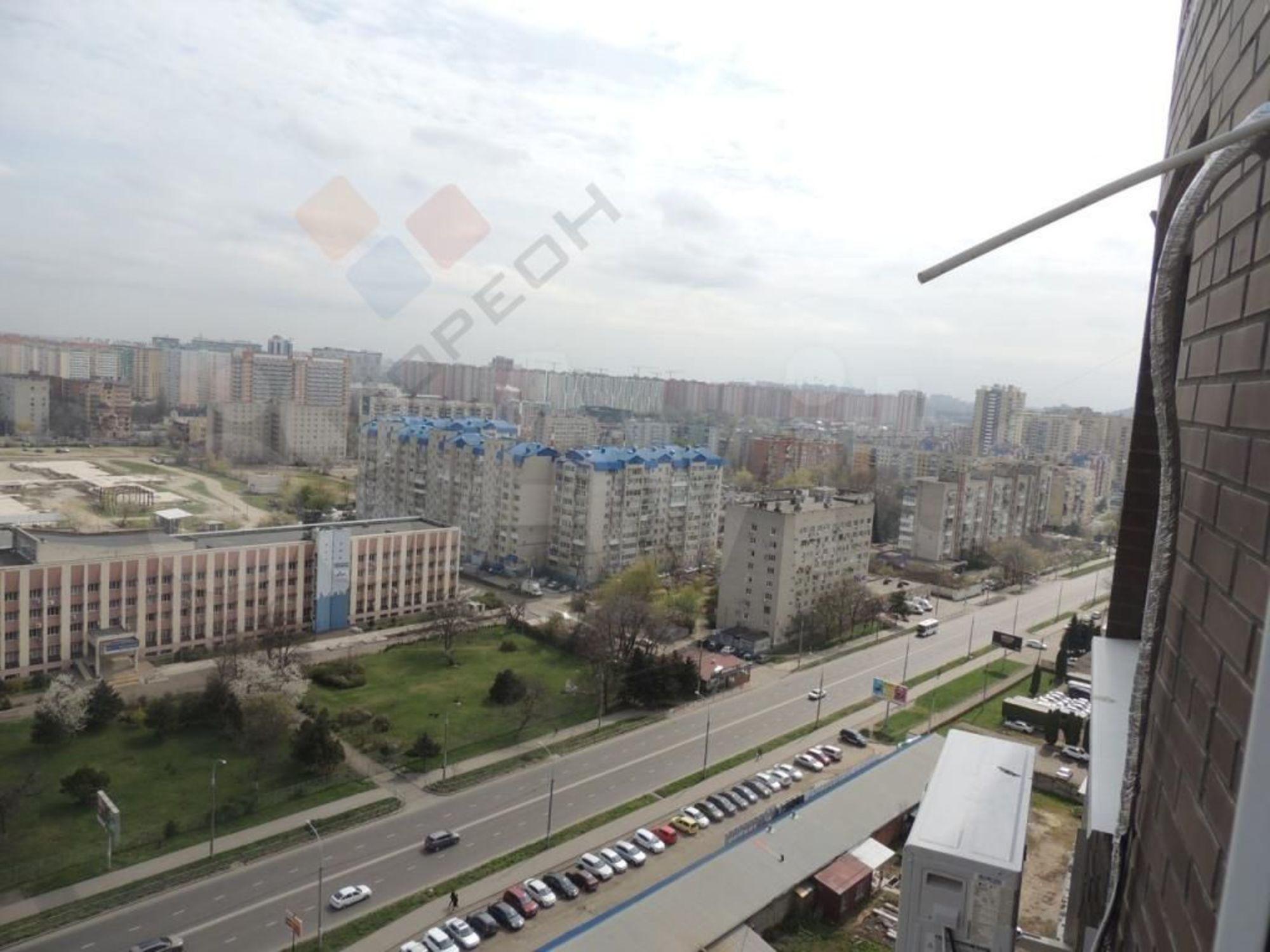 Купить квартиру за 12 000 000 рублей на Российская ул, 79/3к2