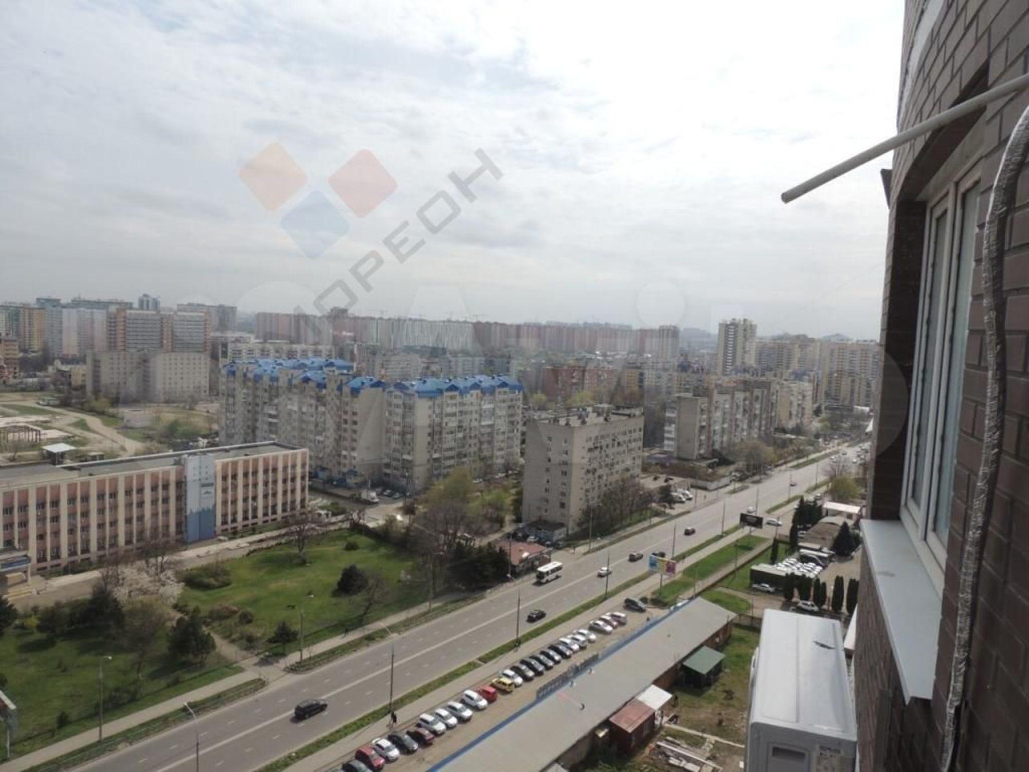 Купить квартиру за 12 000 000 рублей на Российская ул, 79/3к2