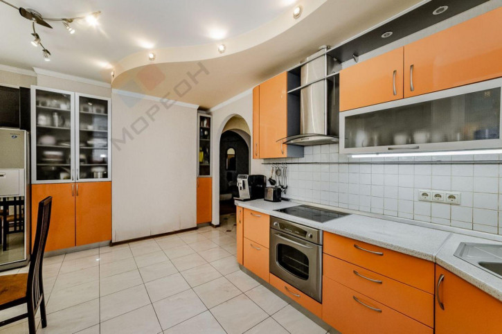 5-комн квартира Московская ул, 63