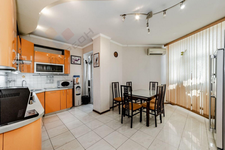 5-комн квартира Московская ул, 63