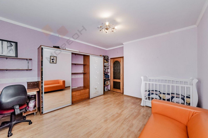 5-комн квартира Московская ул, 63
