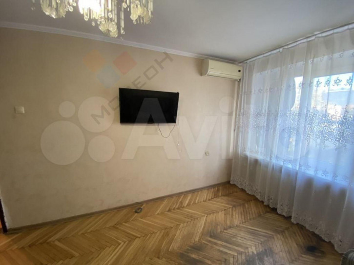 2-комн квартира Седина ул, 43