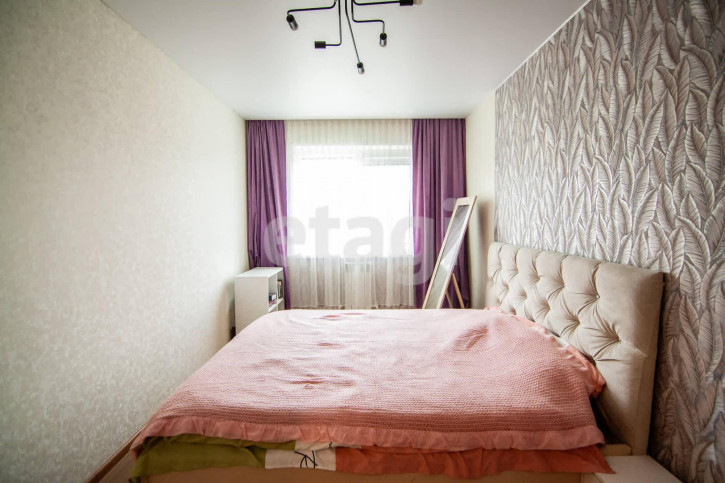 2-комн квартира Венеция мкр., 58