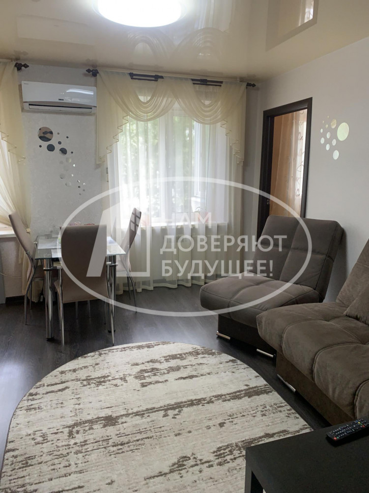3-комн квартира улица Мира, 44