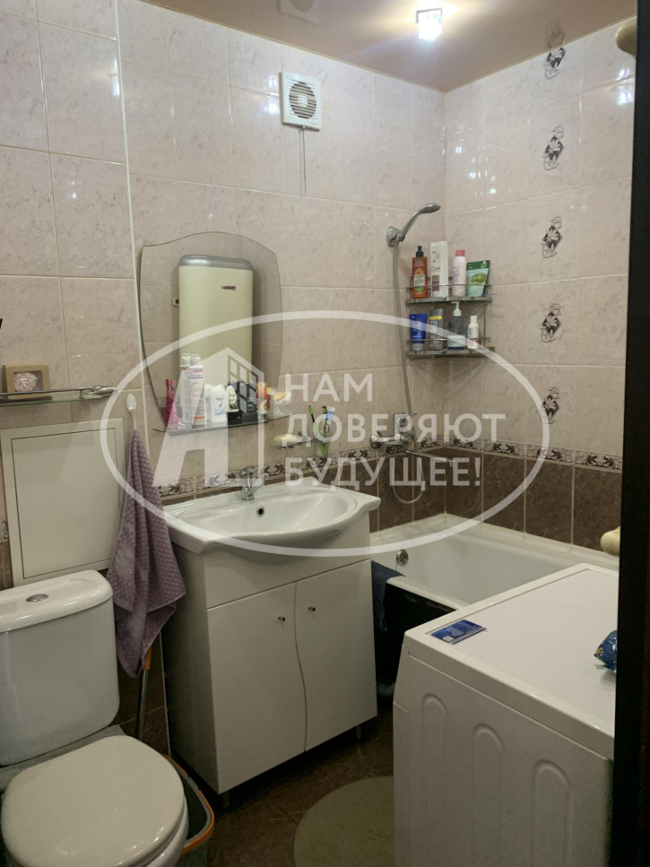 3-комн квартира улица Мира, 44