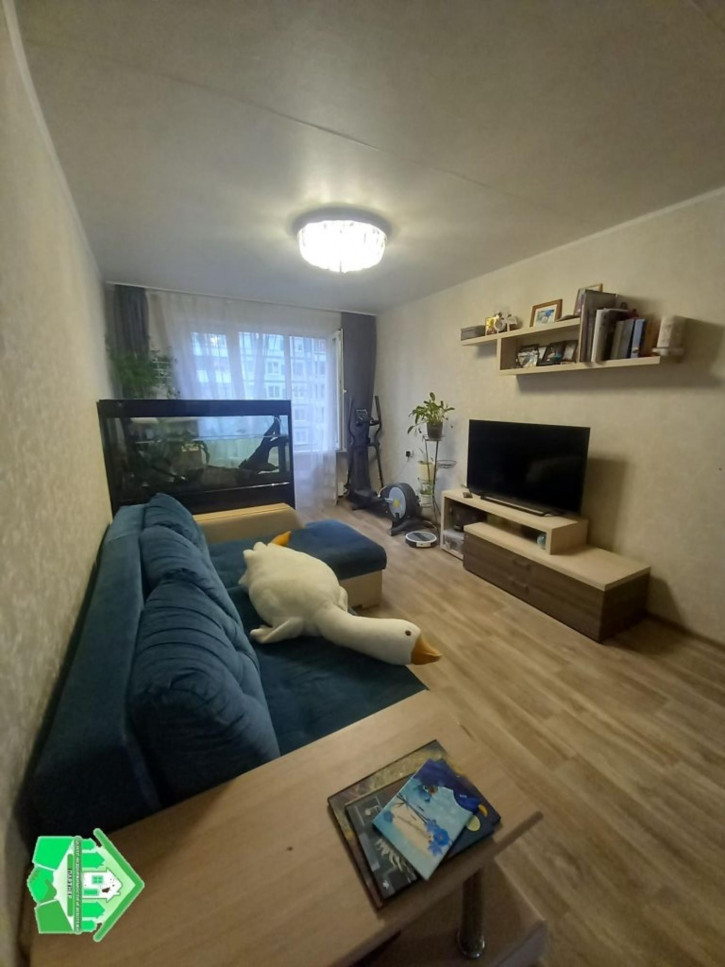 3-комн квартира Светлая ул, 3