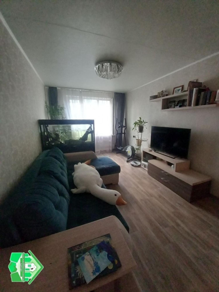 3-комн квартира Светлая ул, 3