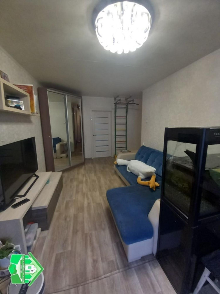 3-комн квартира Светлая ул, 3