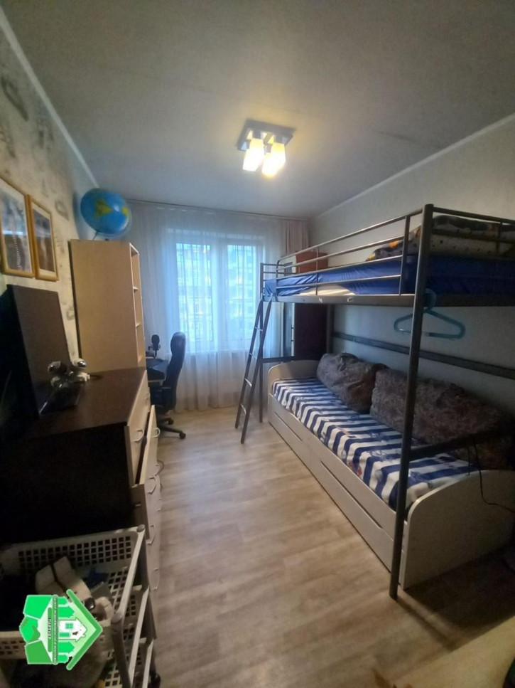 3-комн квартира Светлая ул, 3