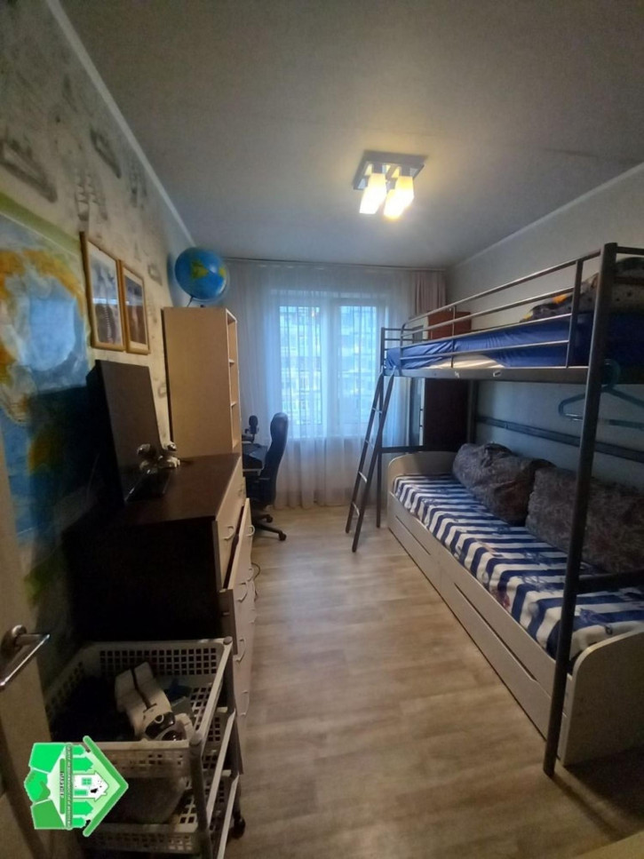 3-комн квартира Светлая ул, 3