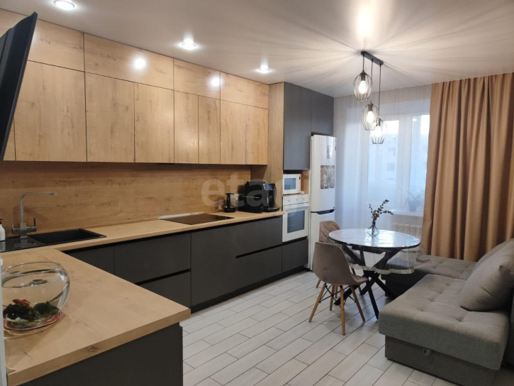 3-комн квартира улица Чернышевского, 108ак3