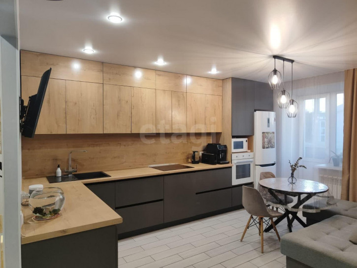 3-комн квартира улица Чернышевского, 108ак3
