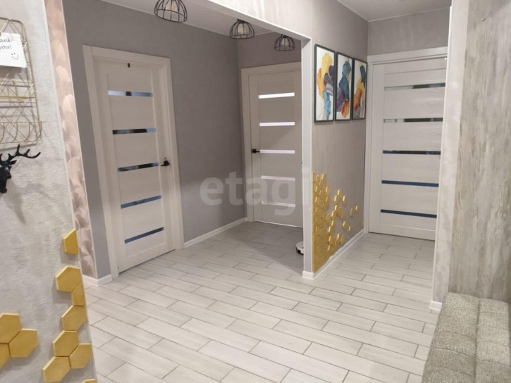 3-комн квартира улица Чернышевского, 108ак3