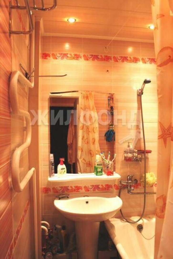 3-комн квартира Доватора, 33/3