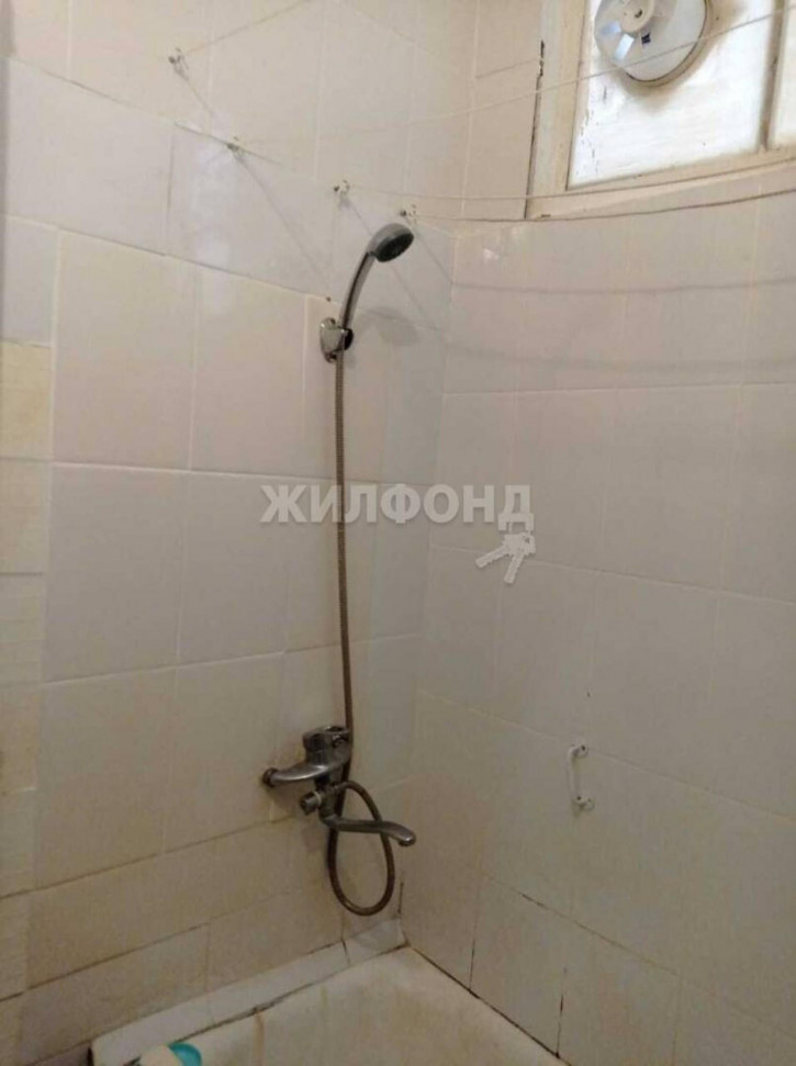 1-комн квартира Титова, 43
