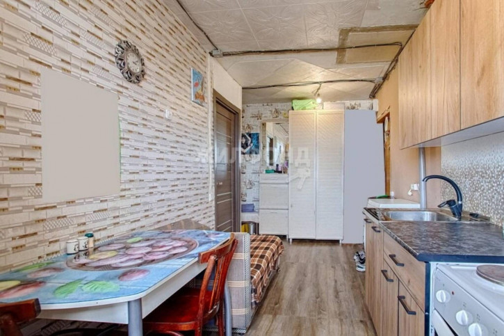 2-комн квартира Лунная, 25