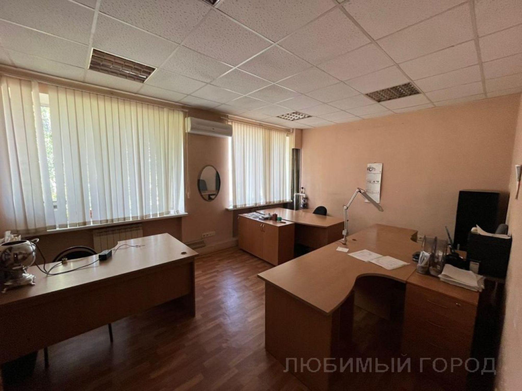 Сдать офис, помещение под офис за 12 800 рублей на Ломоносова ул, 38